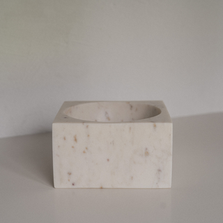 Kings Square Bowls - Large White Marble - Straight View